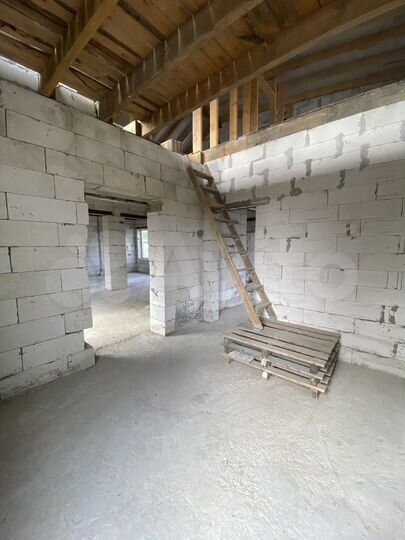 Коттедж 218 м² на участке 15 сот.