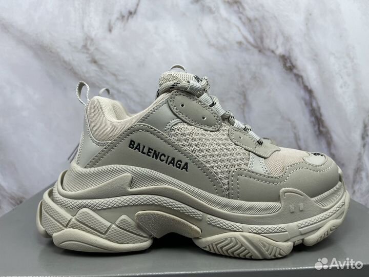 Balenciaga Triple S Sneaker Beige(Баленсиага)