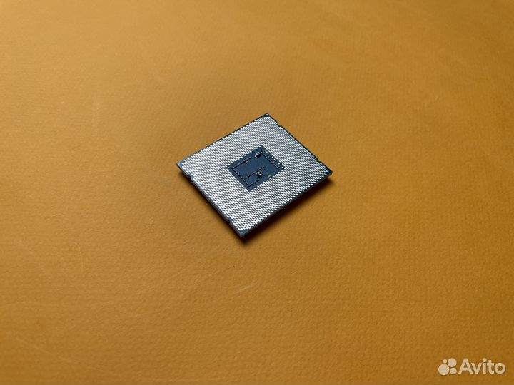 Intel xeon E5 2690 v3 12 ядер, 3.2 ггц, 24 потока