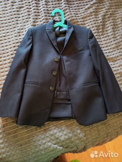 Школьный костюм