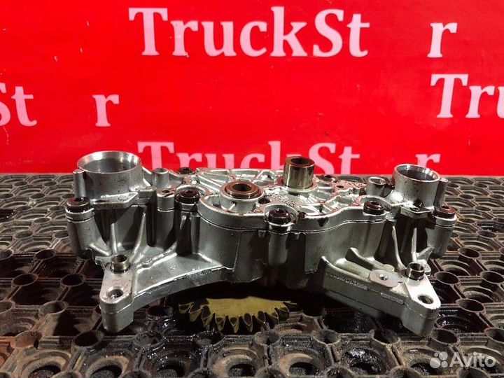 Насос масляный