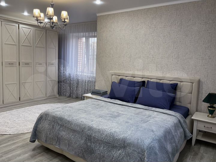 2-к. квартира, 64 м², 4/14 эт.