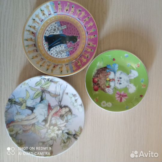Тарелка под торт, чашки 4 шт набор. Тарелки