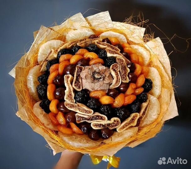 Букет из сухофруктов