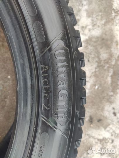 Goodyear Ultra Grip Ice Arctic 2 235/45 R18 98T