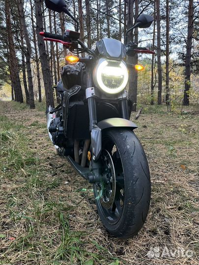 Продам Honda Cb1000R 2018