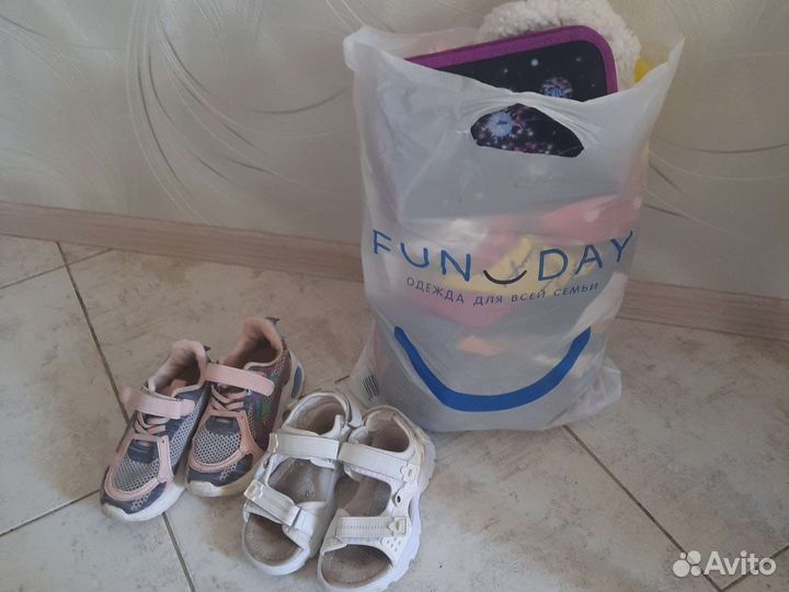 Одежда для девочки, бесплатно