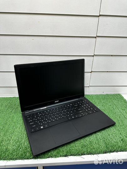 Ноутбук Acer с подсветкой клавиатуры