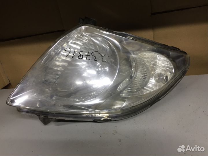 Фара правая Suzuki Swift