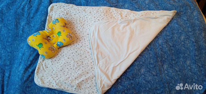 Плед и ортопедическая подушка 