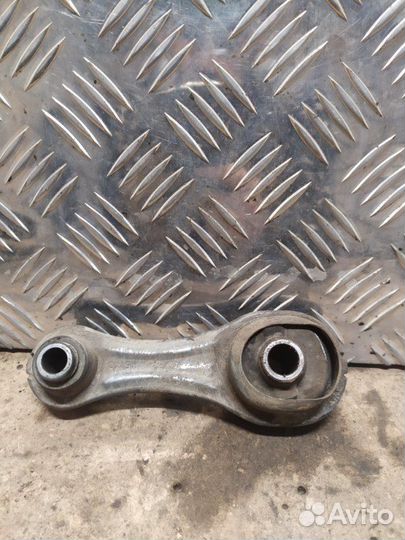 Опора двигателя Renault Logan 2 L8 K7M 2016