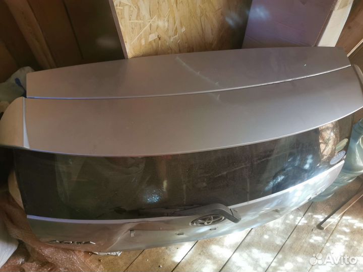 Крышка багажника на тойота аква