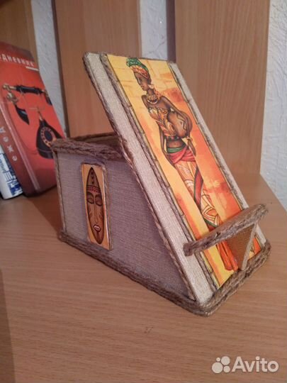 Подставка под телефон и канцелярию