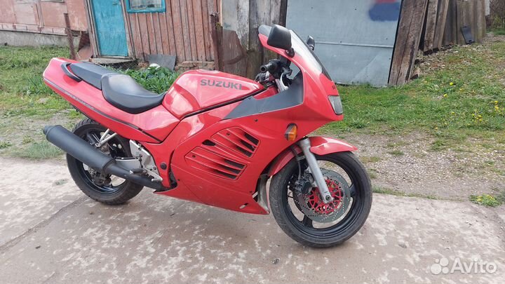 Suzuki RF400R