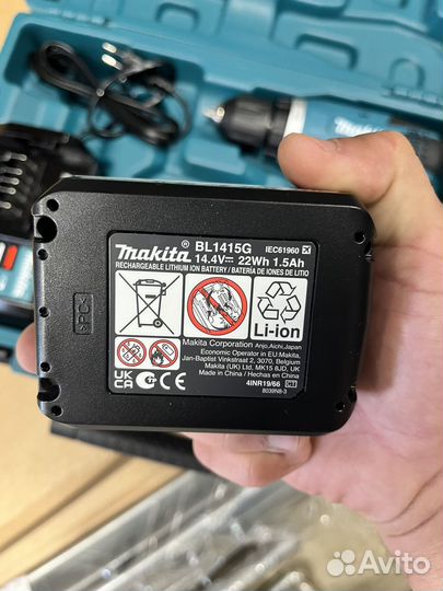 Шуруповерт Makita DF347DWE