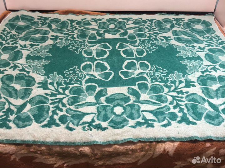 Одеяло шерстяное