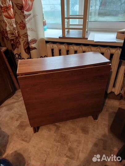 Кухонный стол книжка бу