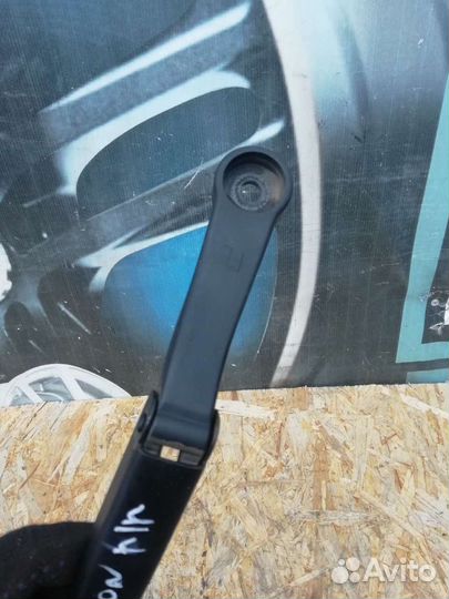 Дворник правый Ssang Yong Kyron 2007 - 2015 г. в