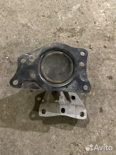 Подушка двс правая Polo Fabia Rapid