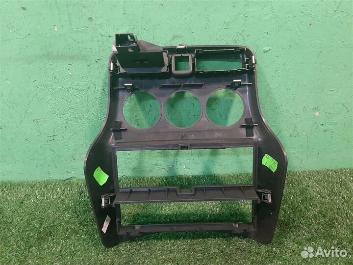 Рамка магнитолы Citroen C3 Picasso 2009