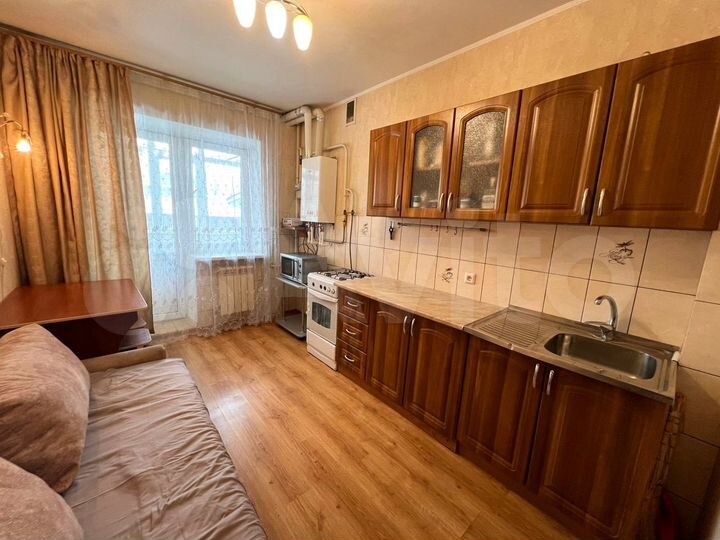 1-к. квартира, 40 м², 1/4 эт.