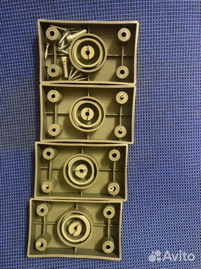 Ножки для мебели пластик