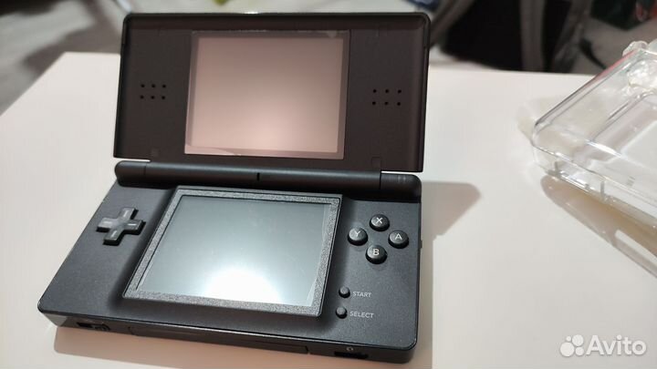 Продам nintendo ds lite