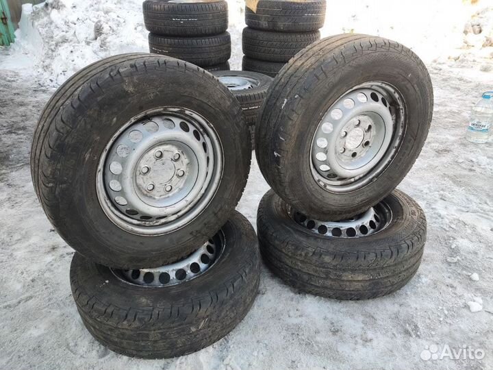 Колесный диск с резиной MB Sprinter w906 2016 год