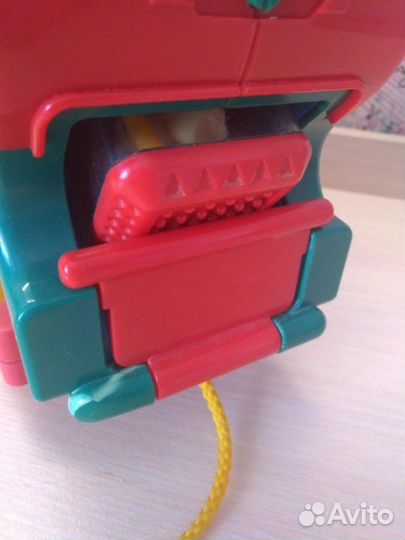 Fisher Price слон-каталка музыкальный