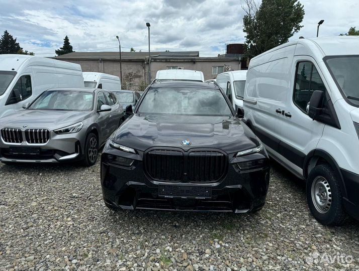 BMW X7 3.0 AT, 2024, 10 км