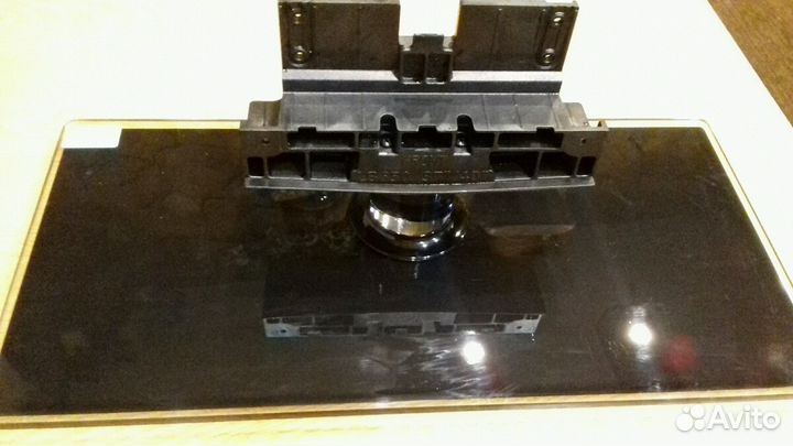 Подставка под телевизор