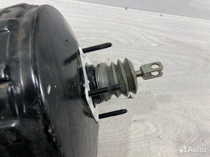 Вакуумный усилитель тормозов с главным цилиндром