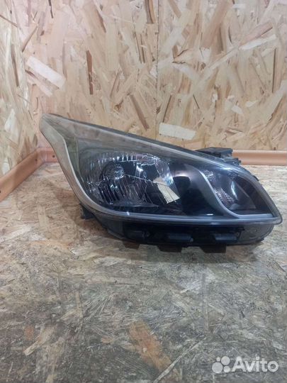 Фара Правая Киа Рио 4 92102H0000