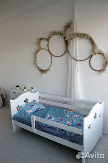 Кроватка берёза для малыша сингл с бортиком
