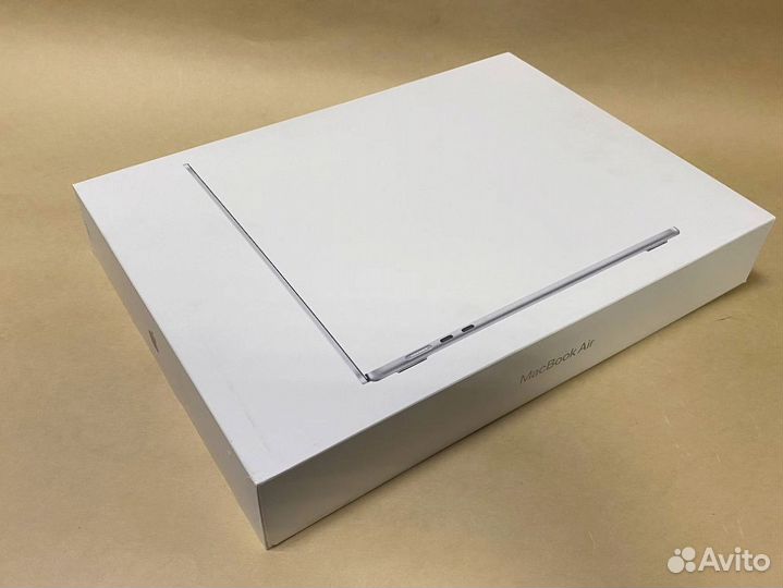 MacBook Air 15 m3 16/256 Ростест/Англ