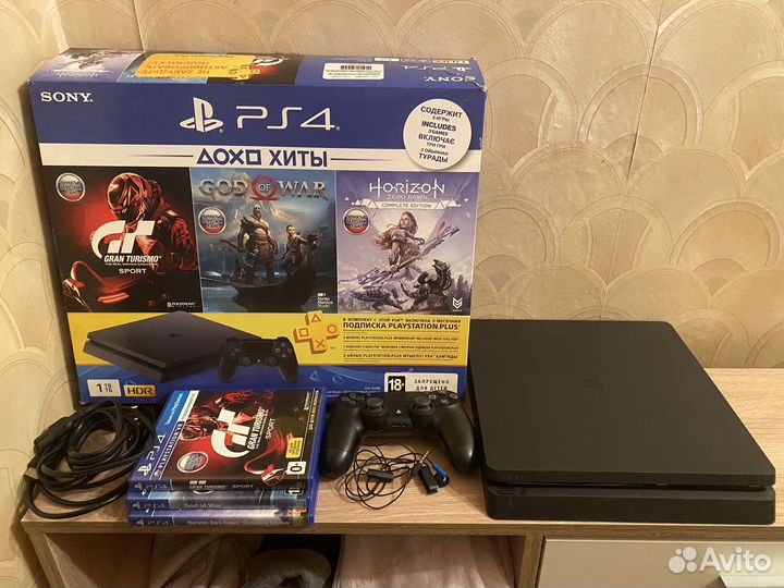 Sony playstation 4 PS4 slim 1tb