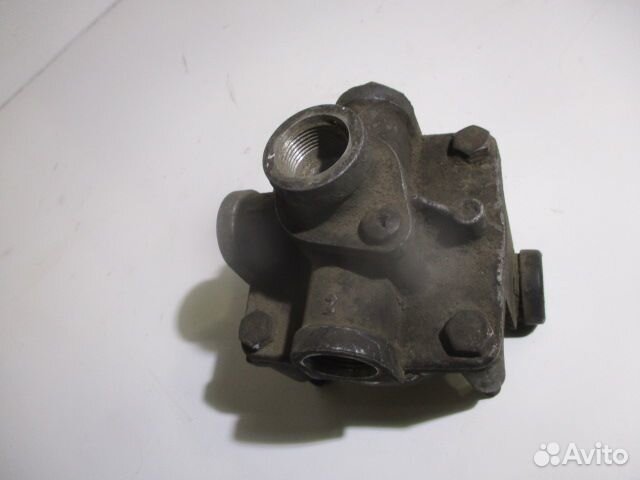 Ускорительный клапан Mercedes-Benz A0044299444