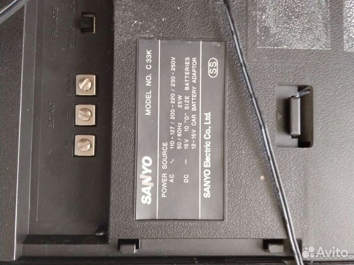 Кассетный магнитофон sanyo