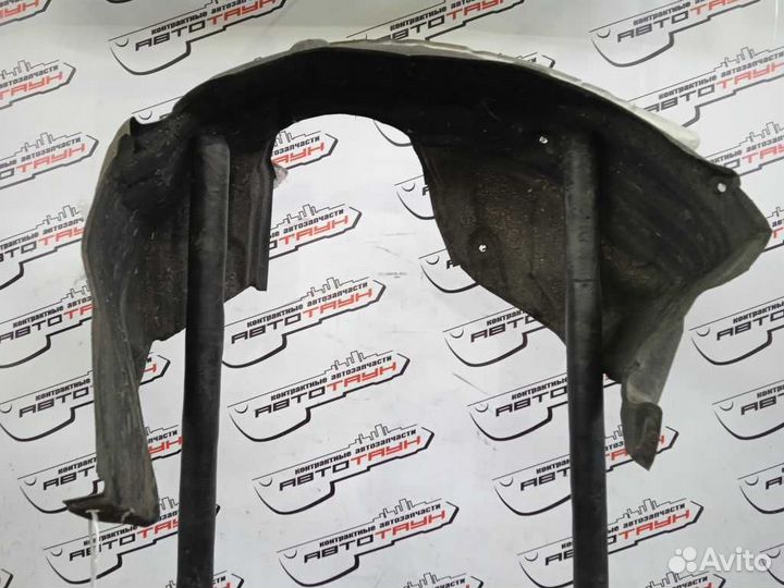 Подкрылок toyota daihatsu altis camry ACV51 ASV50