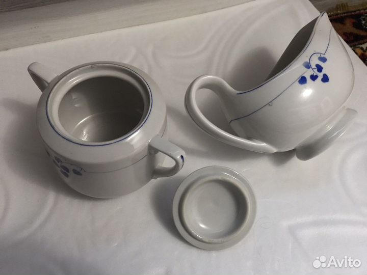 Сахарница и соусник Дулево