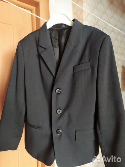 Костюм для школьника - пиджак и брюки