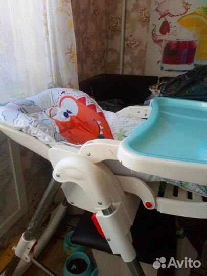 Стульчик для кормления кари