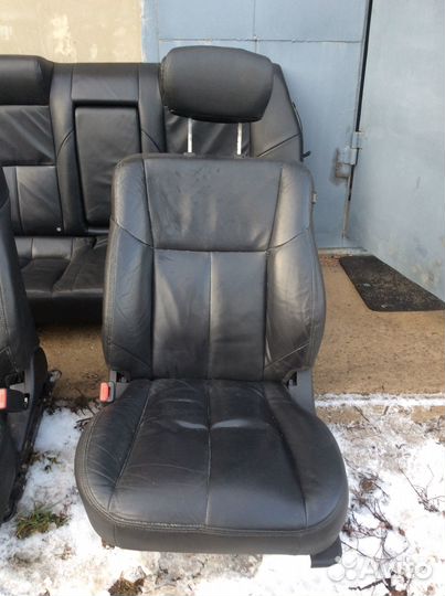Кожаный салон сиденья комплект Mitsubishi Galant 9
