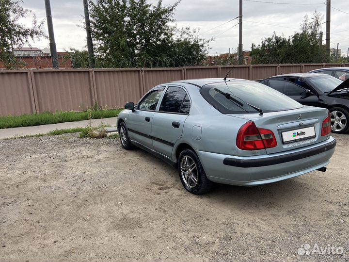 Mitsubishi Carisma, 2003