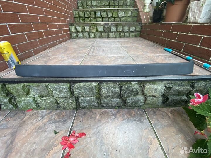 Спойлер на крышку багажника volkswagen golf 2