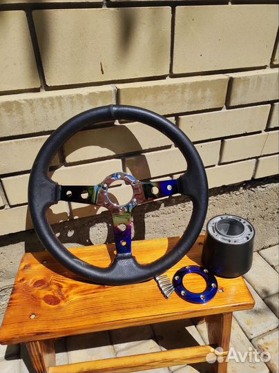 Спортивный руль Momo