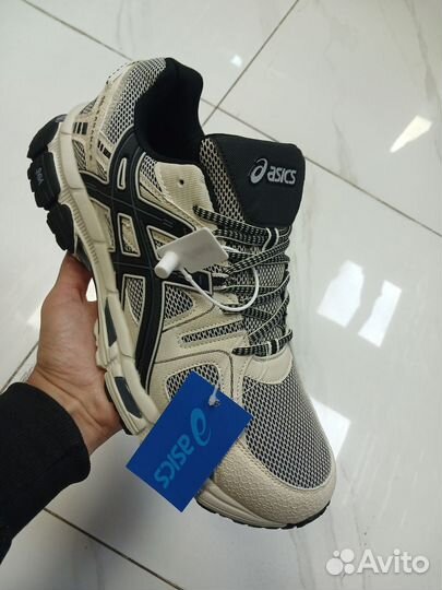 Кроссовки Великаны asics