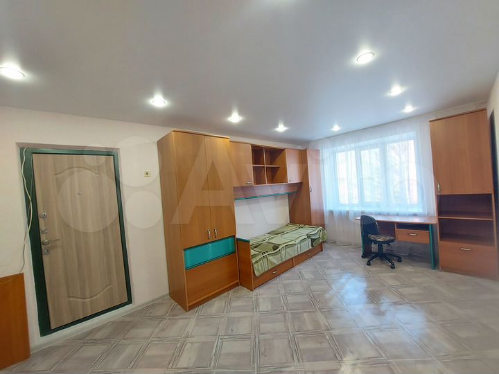 Комната 18 м² в 1-к., 4/5 эт.