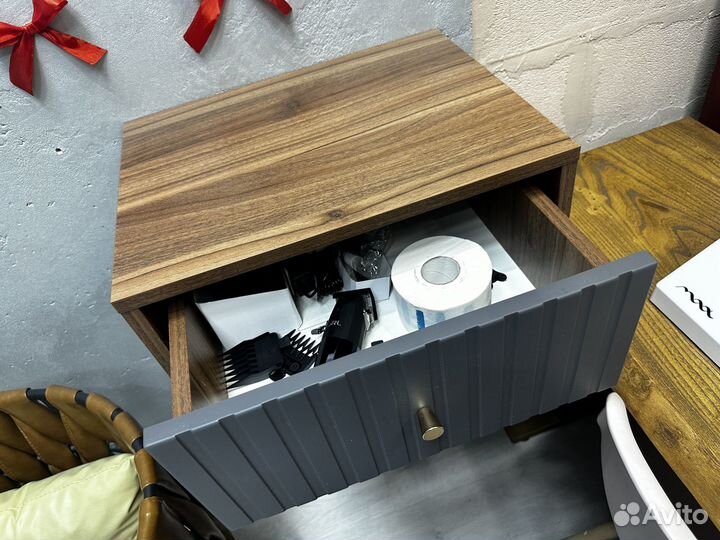 Полка настенная навесная