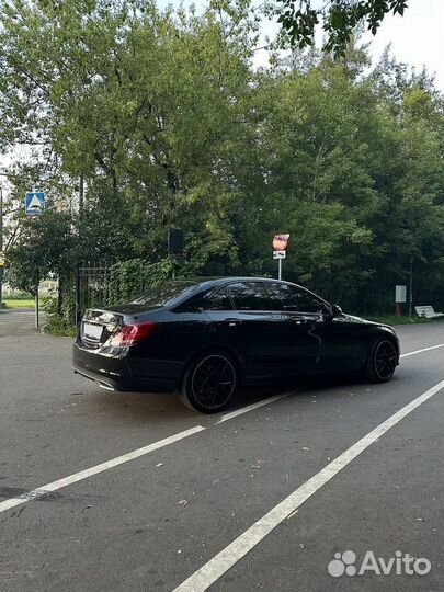 Аренда Mercedes-Benz C180 прокат посуточно